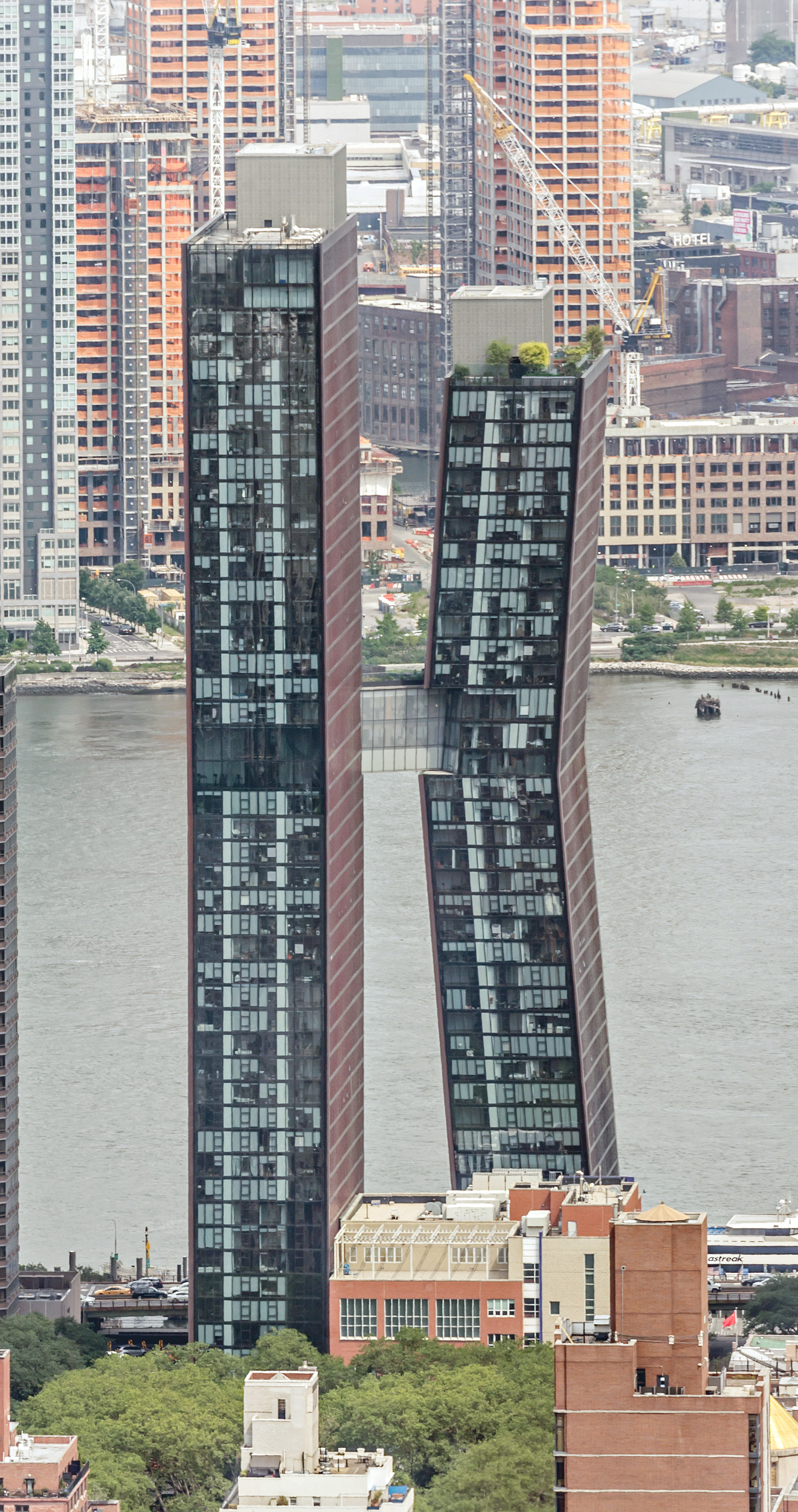 American Copper Buildings West Tower, New York City - View from The Edge. © Mathias Beinling